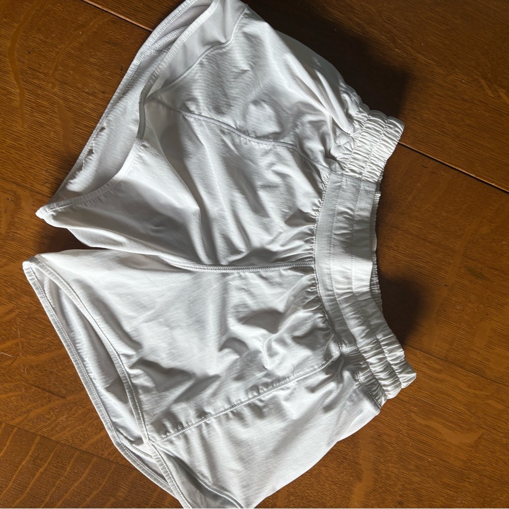 Lululemon Athletica White Athletic Shorts Lightweight Elastic Waist